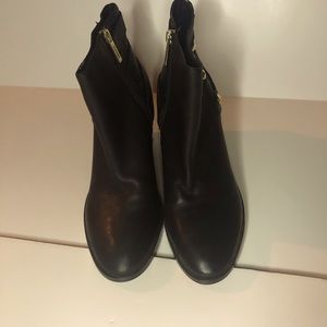 Ankle Boots, Iranian Trump, Chunky 2 1/2 heels, black leather, side zipper.